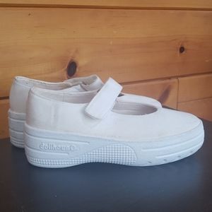 Vinatage canvas mary jane platforms